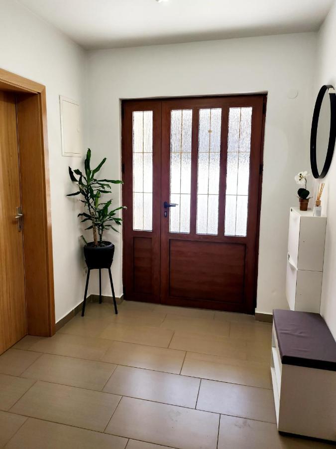 Apartmán Ena Turanj Exteriér fotografie